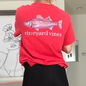 Vineyard Vines T